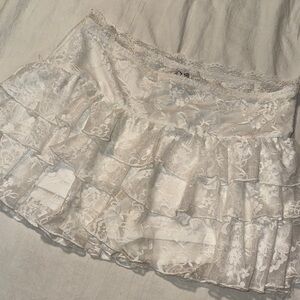 White Lace Tiered Ruffle Mini Skirt